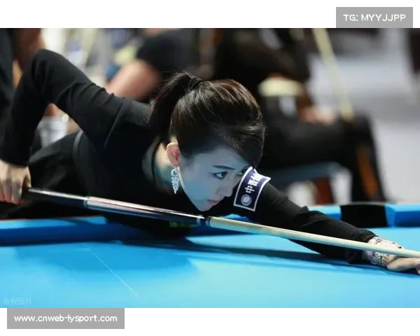 潘晓婷一杆变2025为2026，创意表演展球技